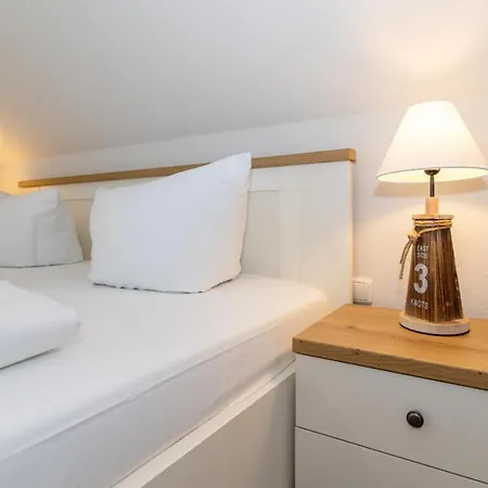 Seepferdchen, 01a Haus Usedom 1a بيت للعطل